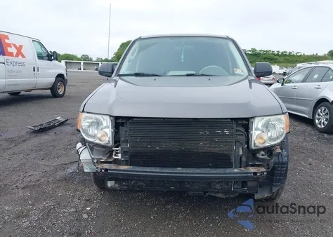 2012 Ford Escape Xls z USA, uszkodzony, nr VIN 1FMCU0C74CKB60736